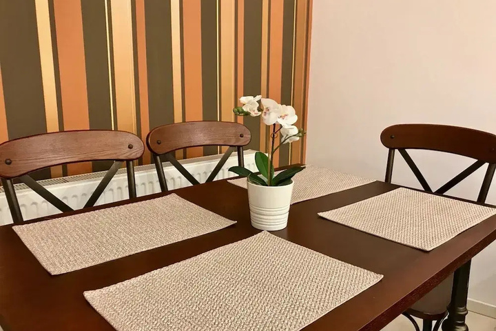 Room 4 of 19