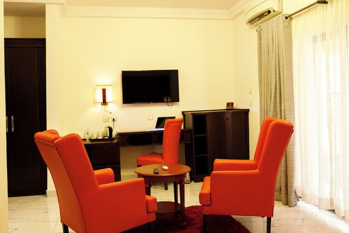 Room 20 of 35