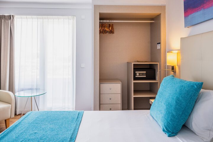 Room 3 of 45
