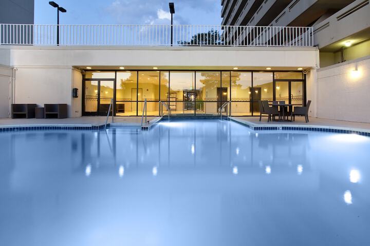 Pools & Facilities