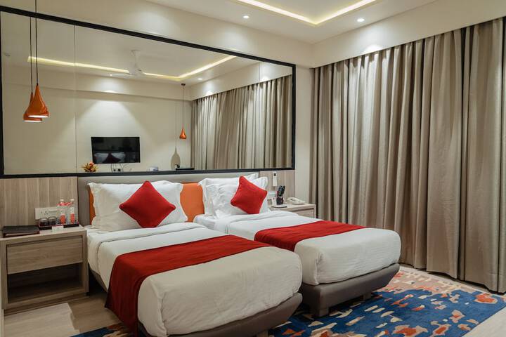 Room 3 of 17
