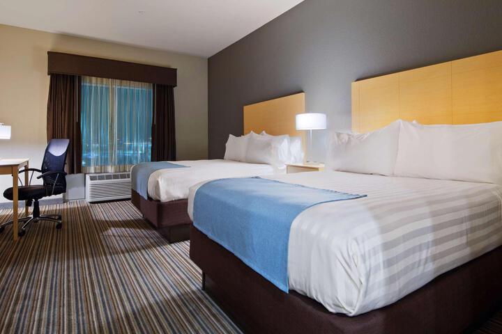 1 King Bed 1 Bedroom Suite (1 of 3)