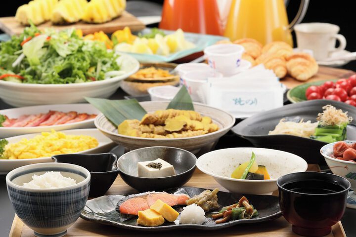 Breakfast/Coffee Service 9 of 10