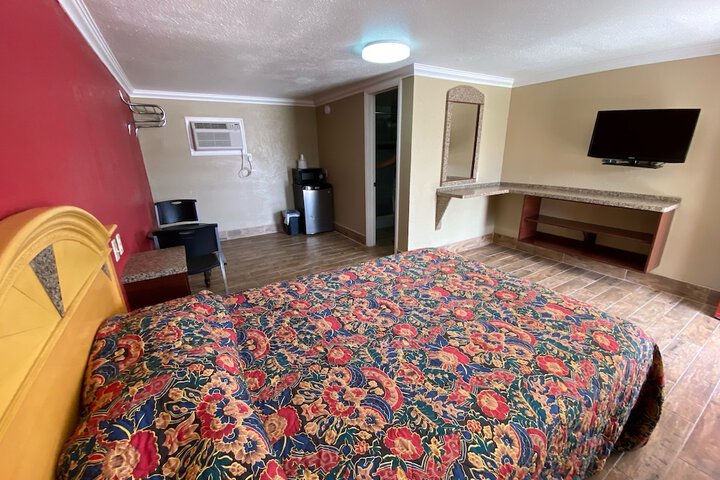 Classic Room 2 Double Beds (3 of 10)