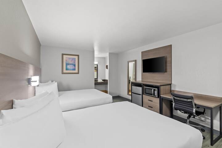 Room 11 of 30