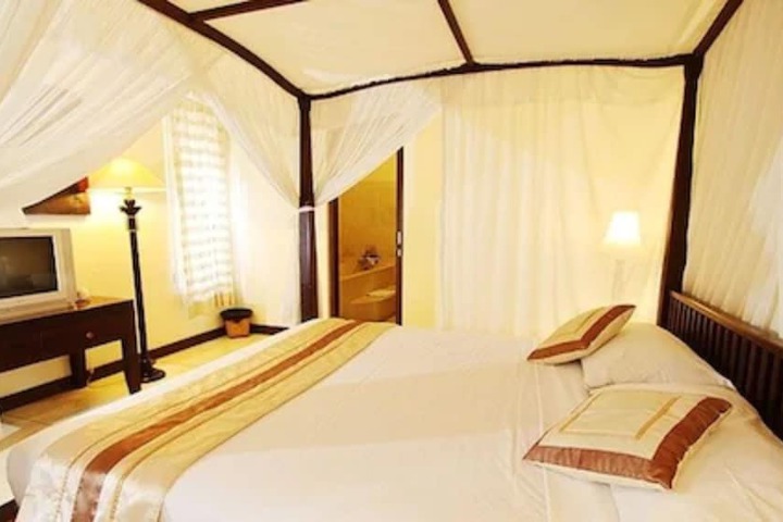 Room 10 of 45