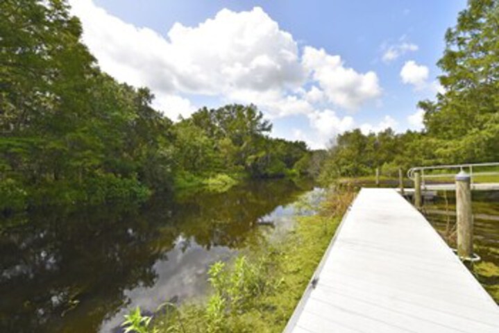 Property Grounds 20 of 27