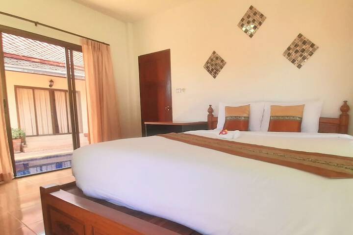 Room 3 of 62