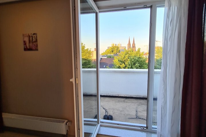 Room 15 of 44