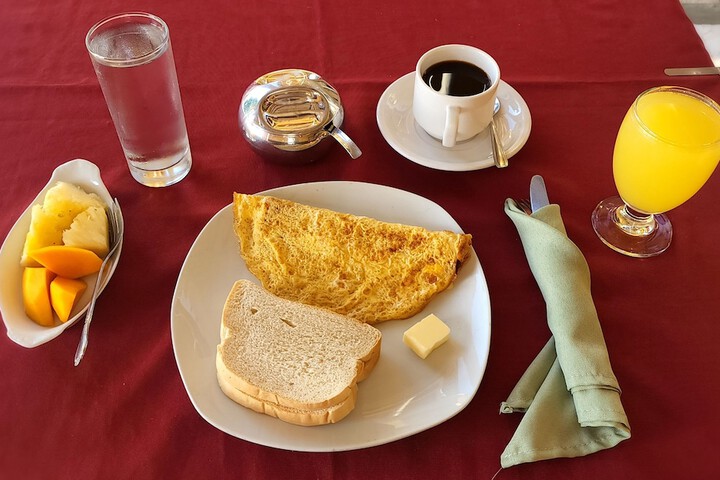 Breakfast/Coffee Service 29 of 36