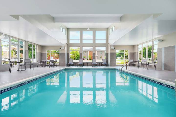 Pools & Facilities