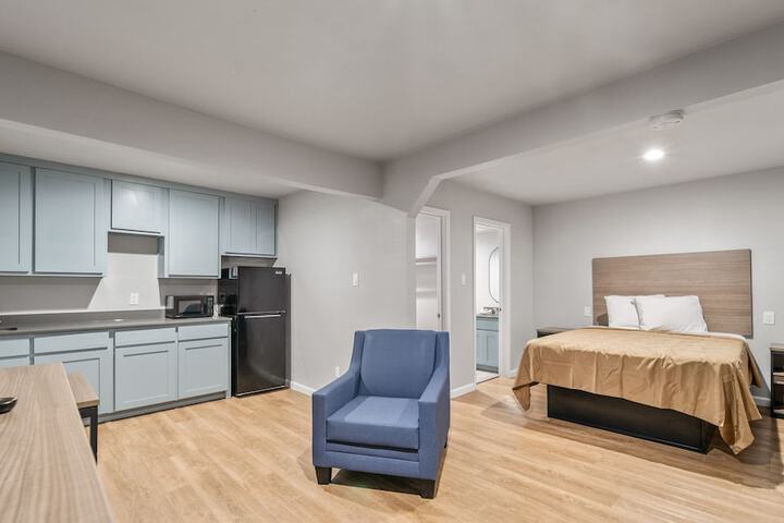Room 2 of 15