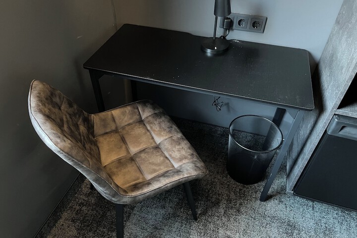 Room 3 of 11