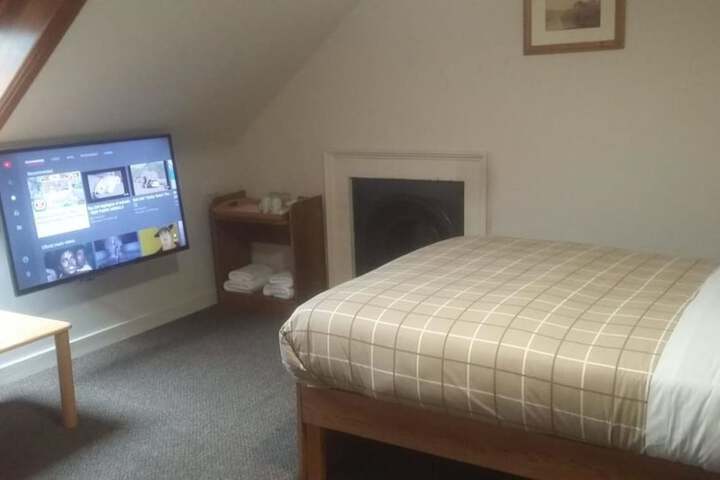 Room 17 of 23