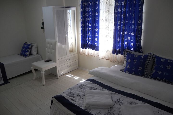 Room 11 of 31