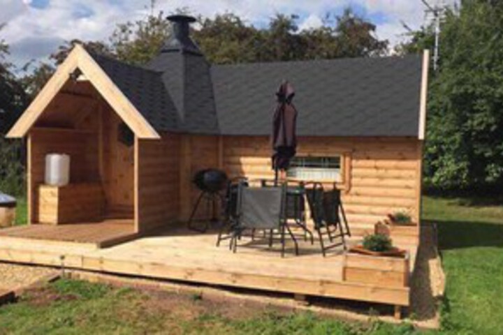 Elton Barn Fishery & Retreat