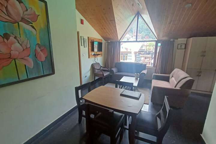 Room 4 of 21