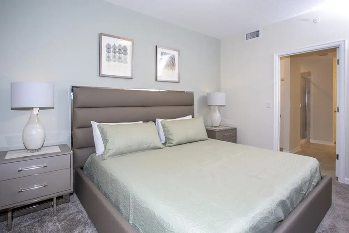 Room 5 of 30