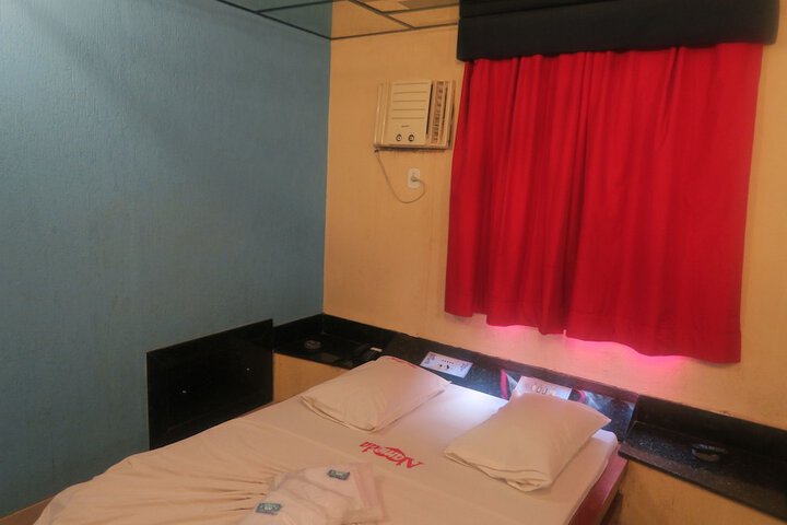 Room 3 of 18