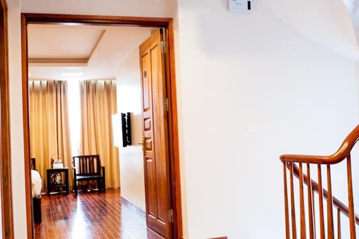 Room 9 of 64