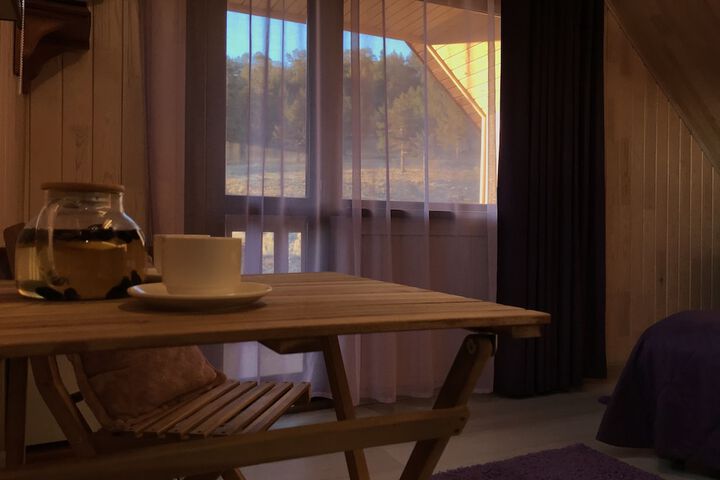Room 2 of 34