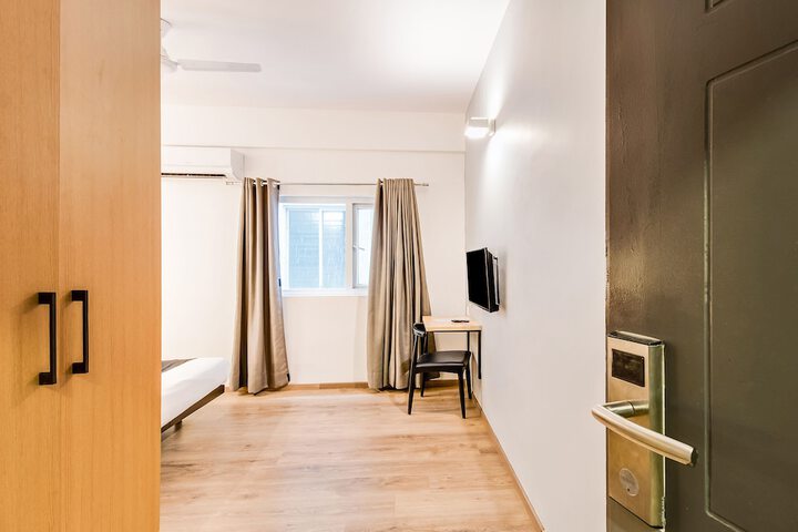 Room 12 of 44