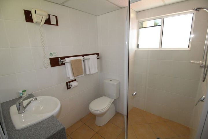 Room 18 of 28
