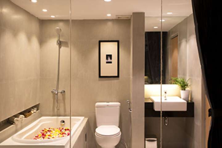 Room 18 of 30