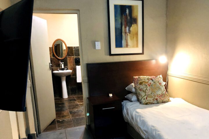 Room 48 of 275