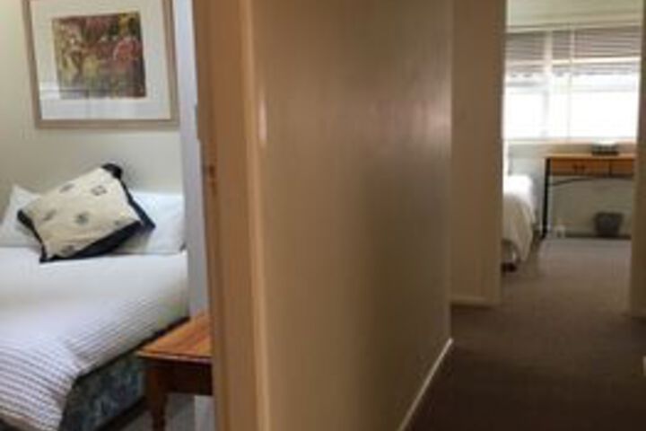 Ballroom/Hall 8 of 12