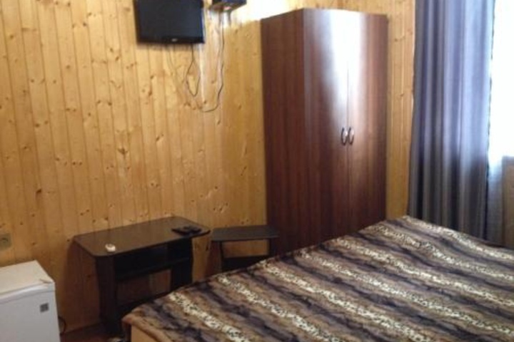 Room 5 of 13