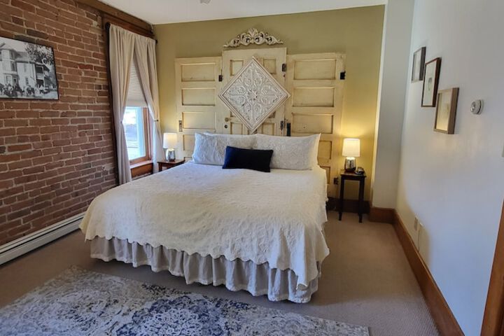Room 5 of 35