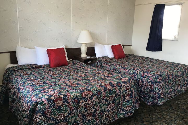 Room 9 of 30