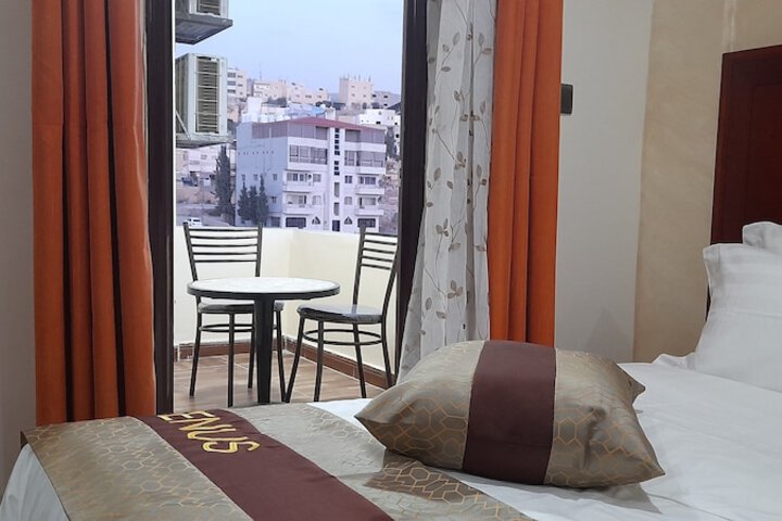 Room 21 of 45