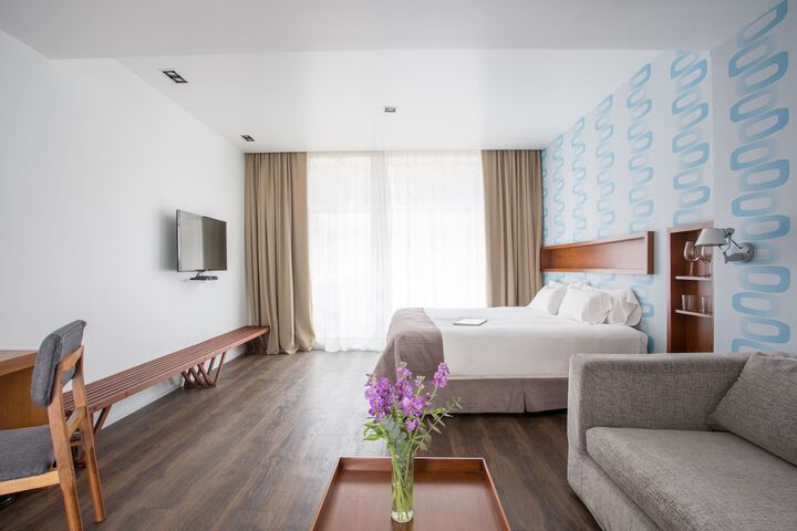Room 111 of 181
