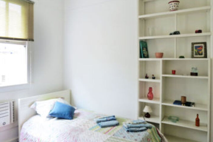 Room 10 of 36