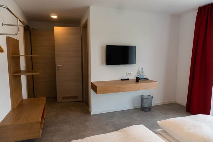 Room 19 of 47