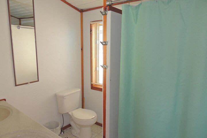 Room 313 of 338