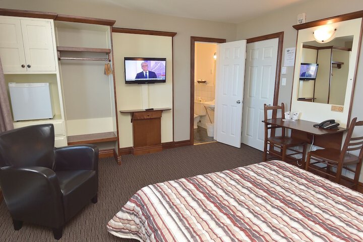Room 13 of 49