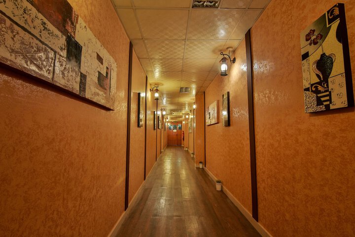 Ballroom/Hall 78 of 87