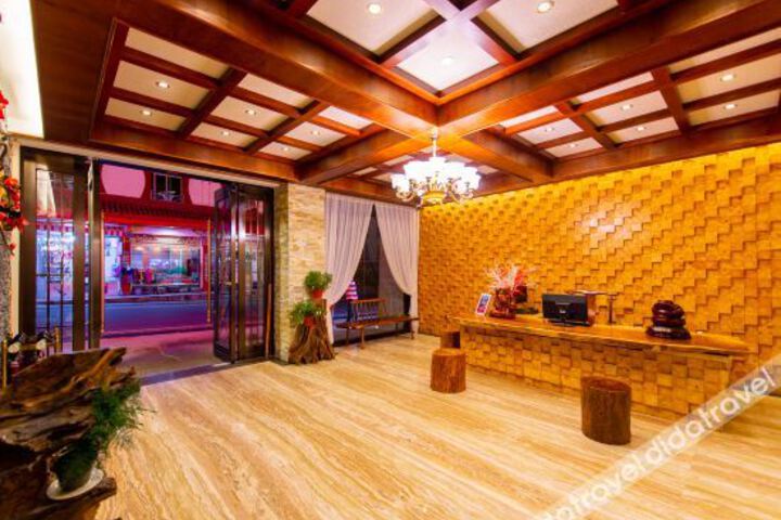 Hotel Interior 20 of 32