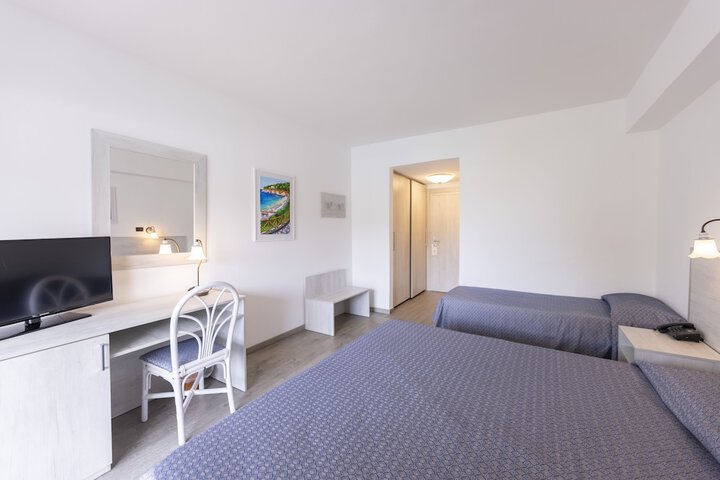 Room 18 of 78
