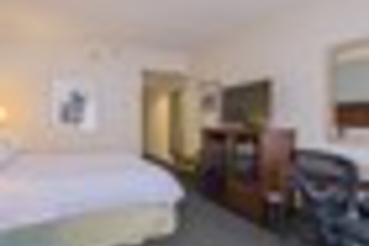 Room 41 of 123