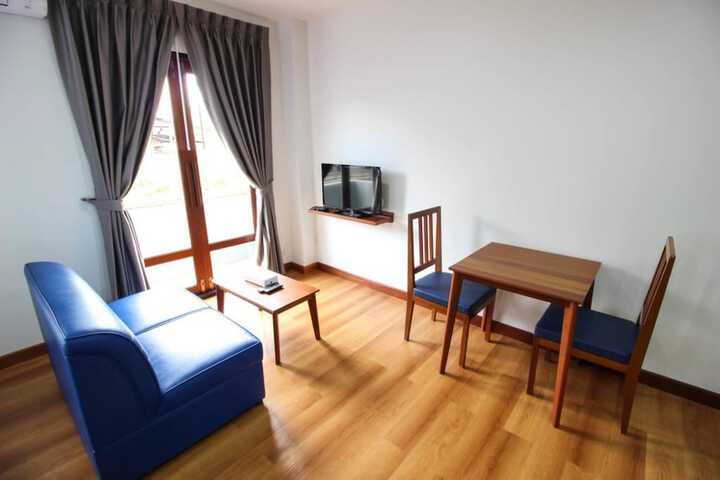 Room 17 of 30