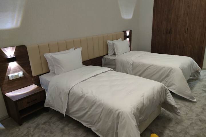 Room 10 of 45