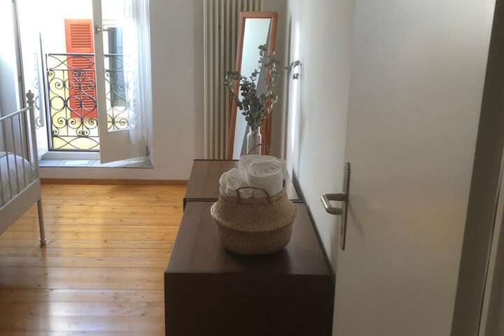 Room 13 of 47
