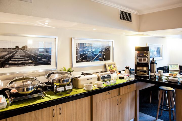 Dining Photos