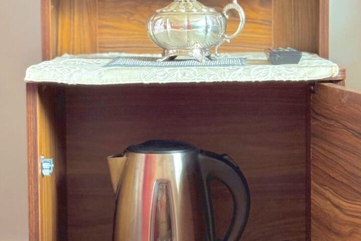 Breakfast/Coffee Service 21 of 35