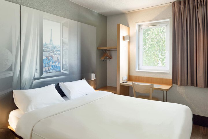 Room 5 of 22