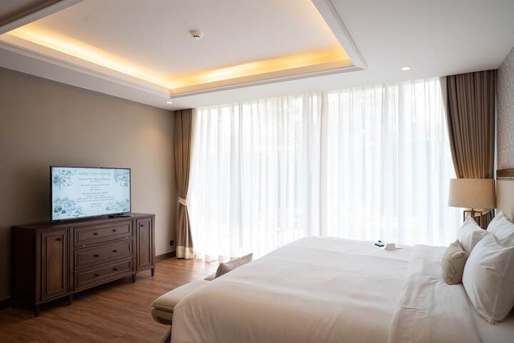 Room 28 of 184